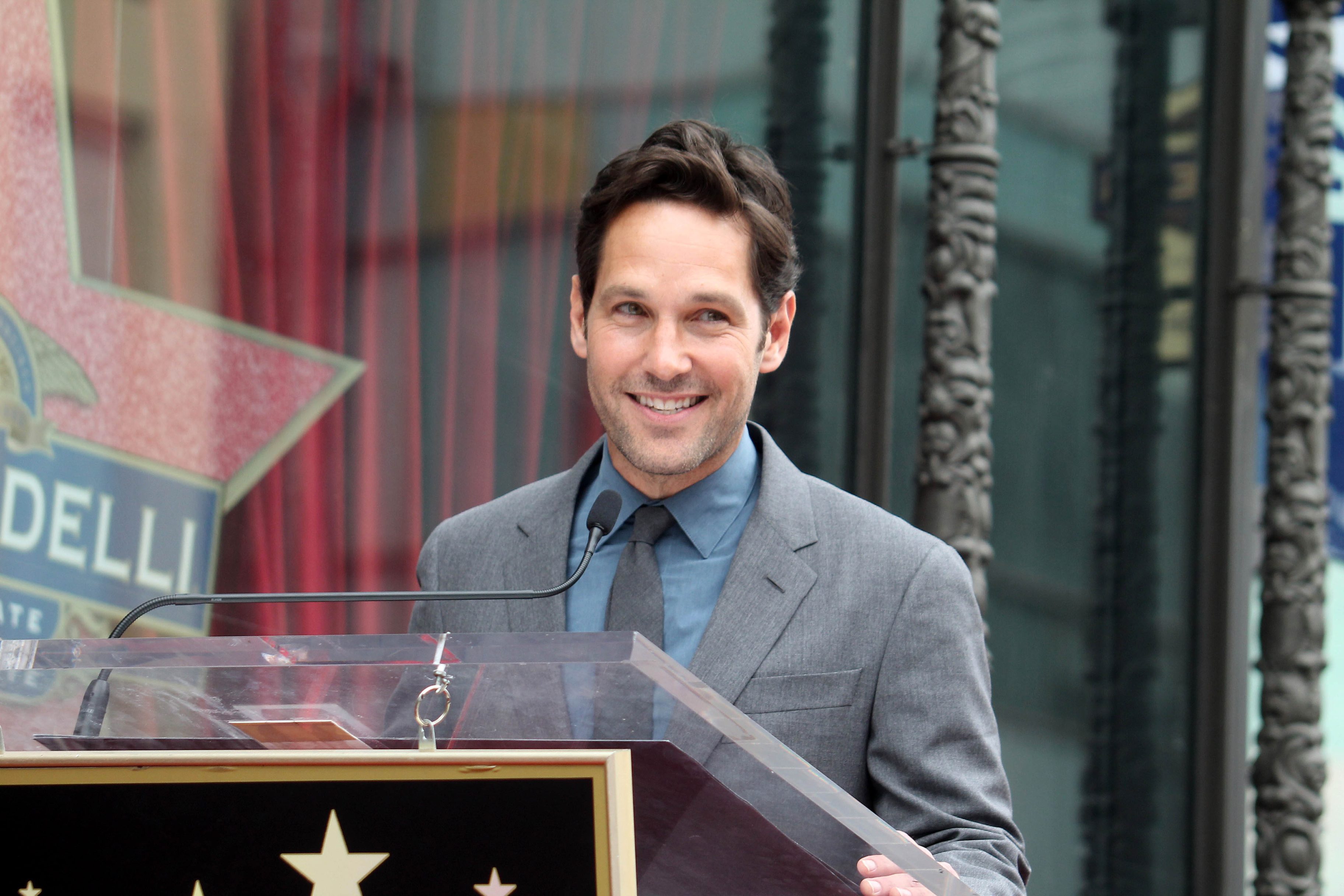 Paul Rudd Height How Tall is The American Actor? Hood MWR