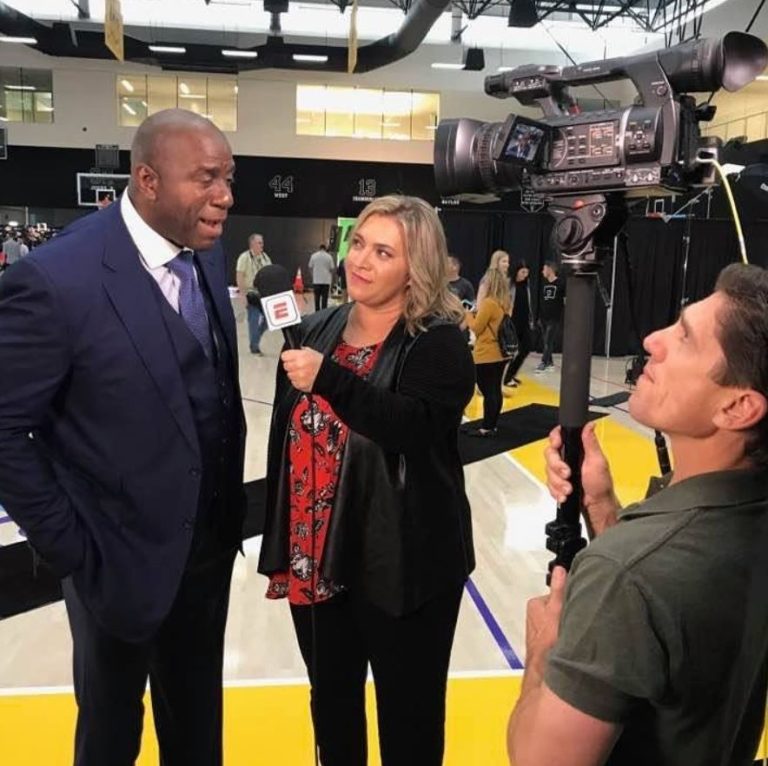 Top 16 Beautiful NBA Female Reporters Hood MWR