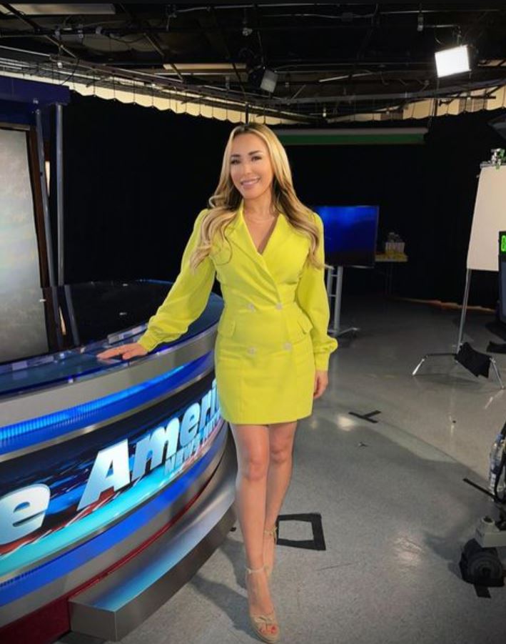 20+ Most Famous Newsmax TV Female Reporters Hood MWR