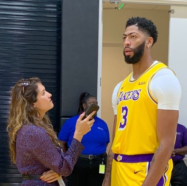 Top 16 Beautiful NBA Female Reporters - Hood MWR