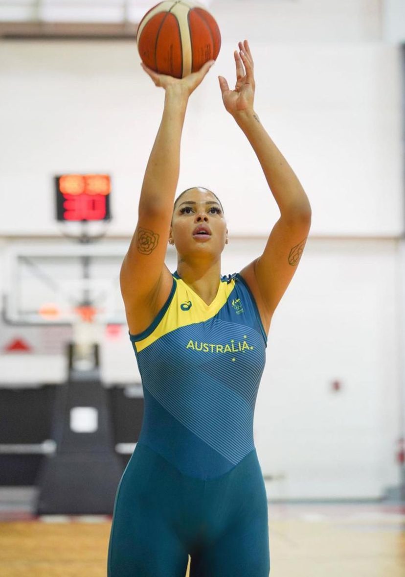 Liz Cambage