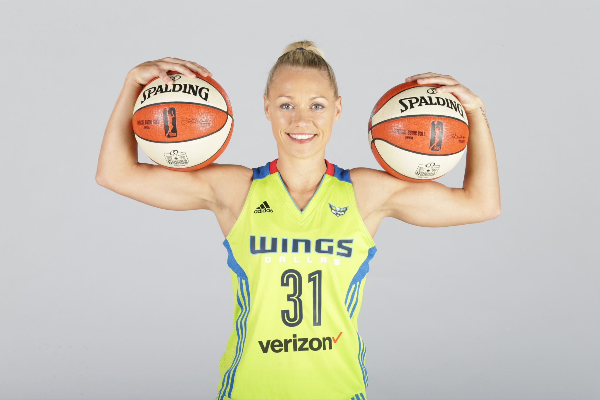 34 Most Beautiful & Pro WNBA Players In 2023 - Hood MWR
