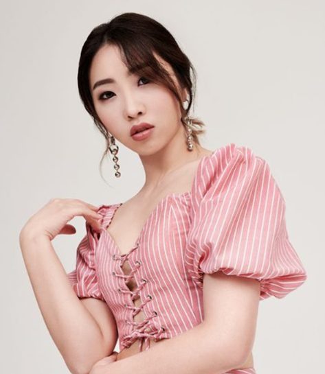 Minzy (2NE1)