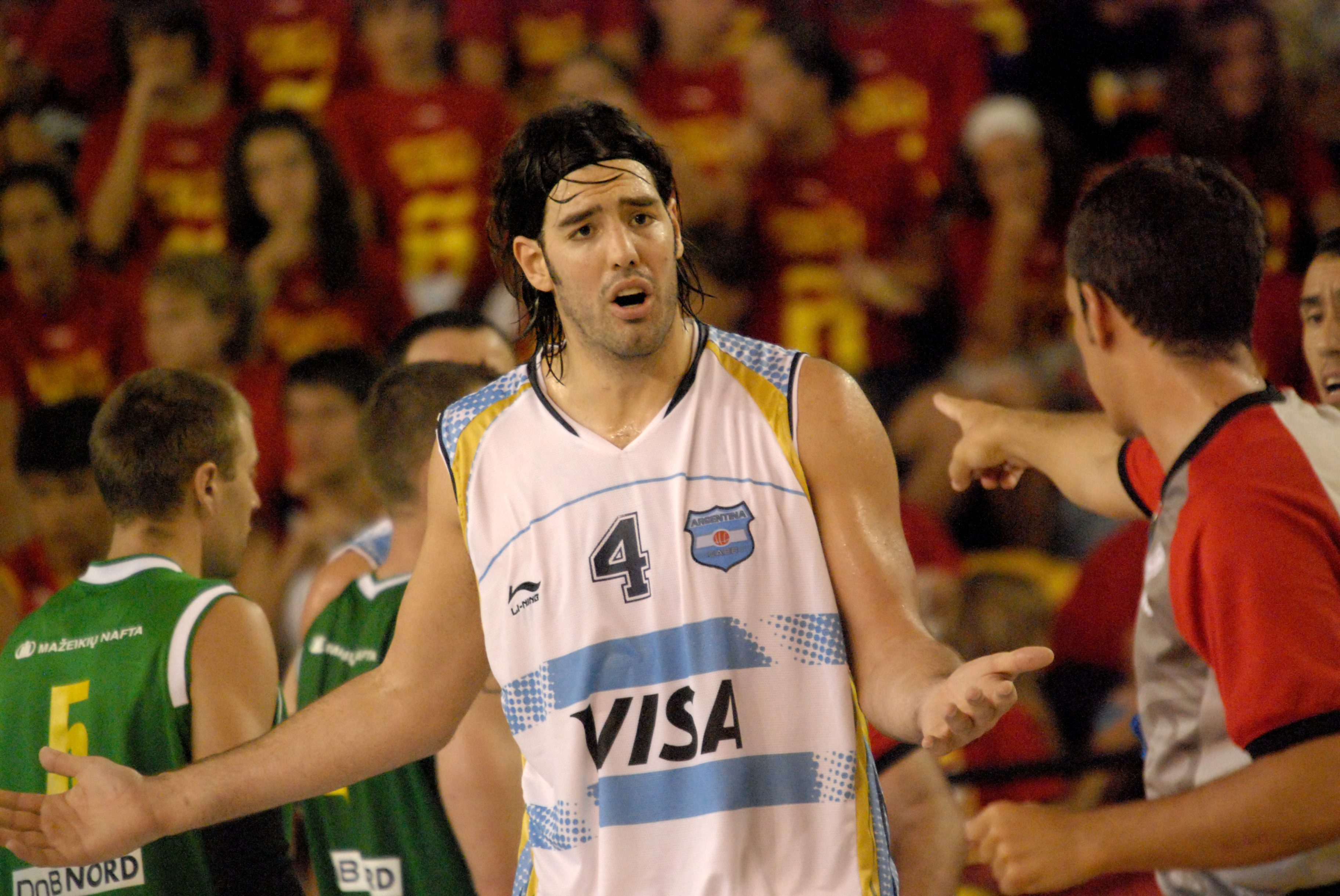 Luis Scola