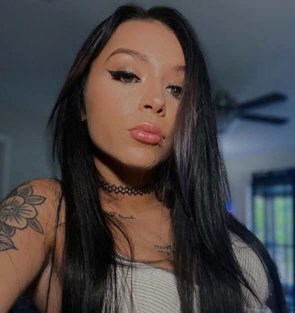 Cora Jade