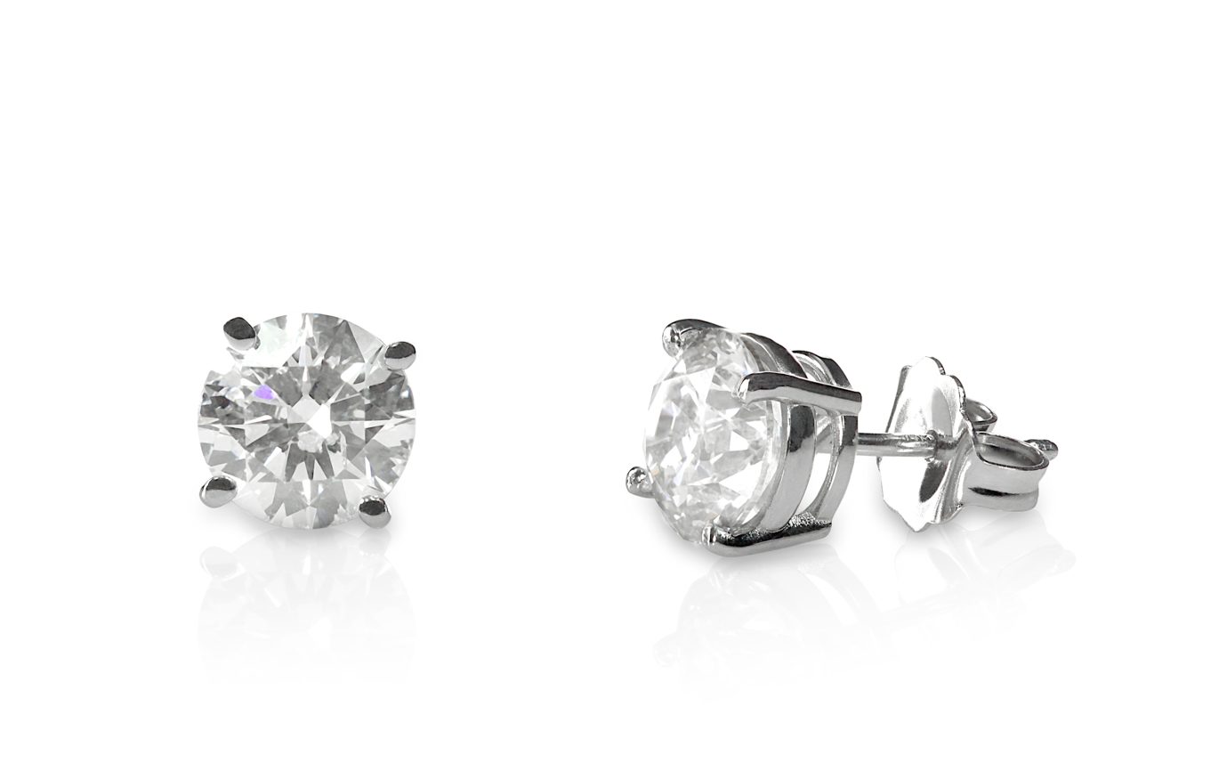 Diamond Stud Earring