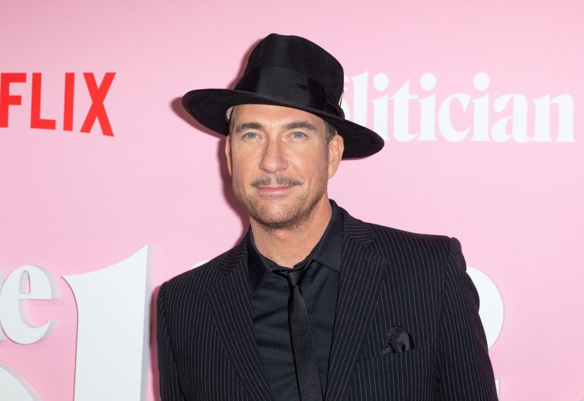 Top 50 Most Popular Actors Over 40 - Hood MWR