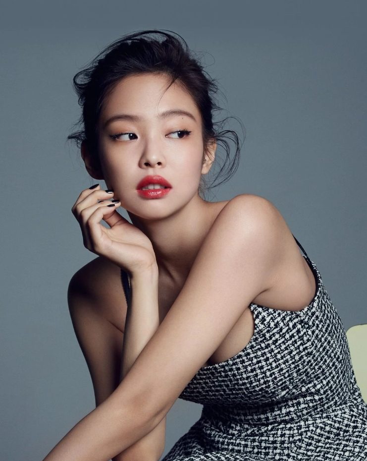 Jennie Height How Tall is The Korean Singer? Hood MWR