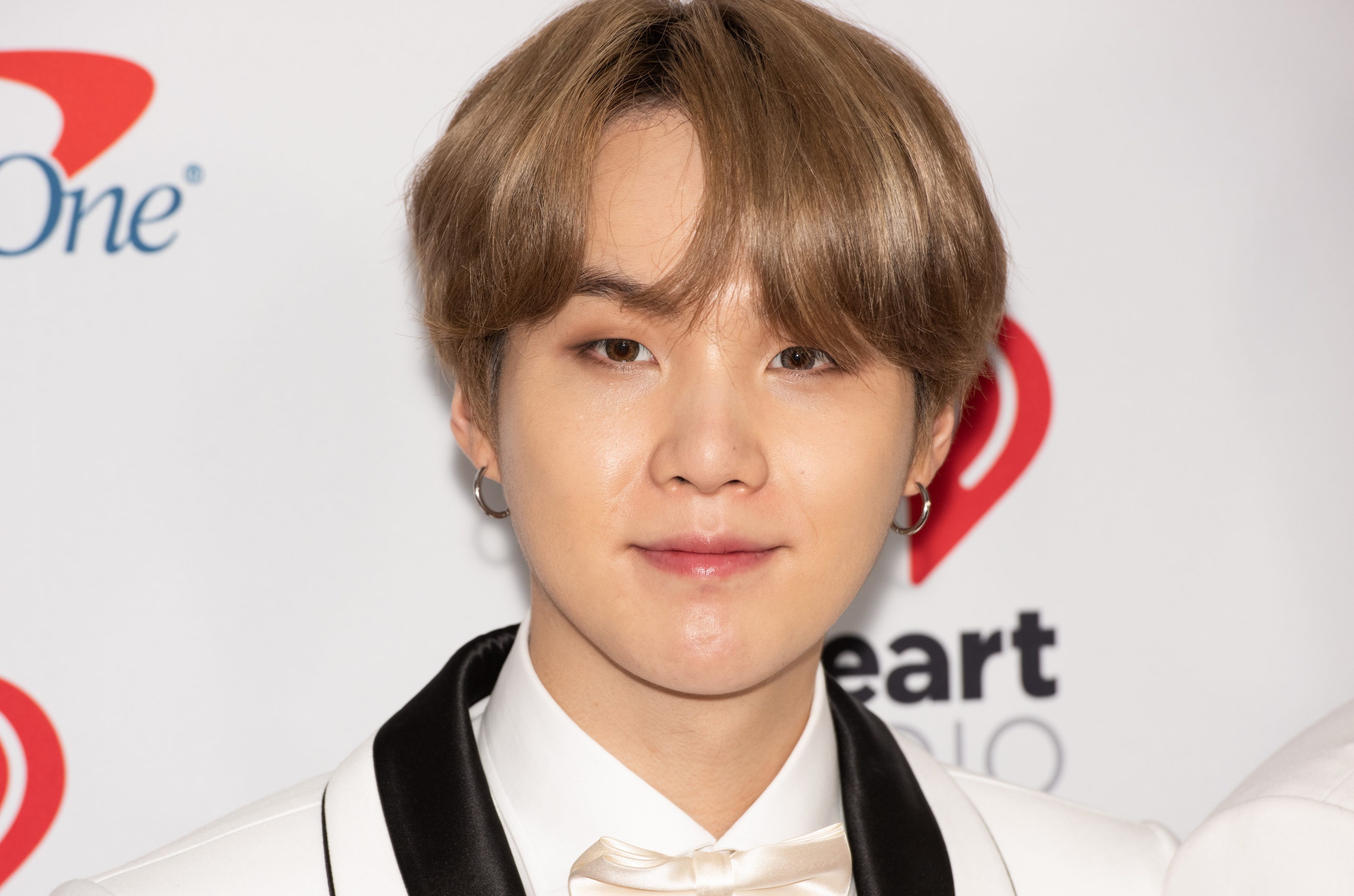 Jeon Jungkook
BTS’s Golden Maknae
Golden Maknae
Jeon Jungkook - BTS’s “Golden Maknae”
