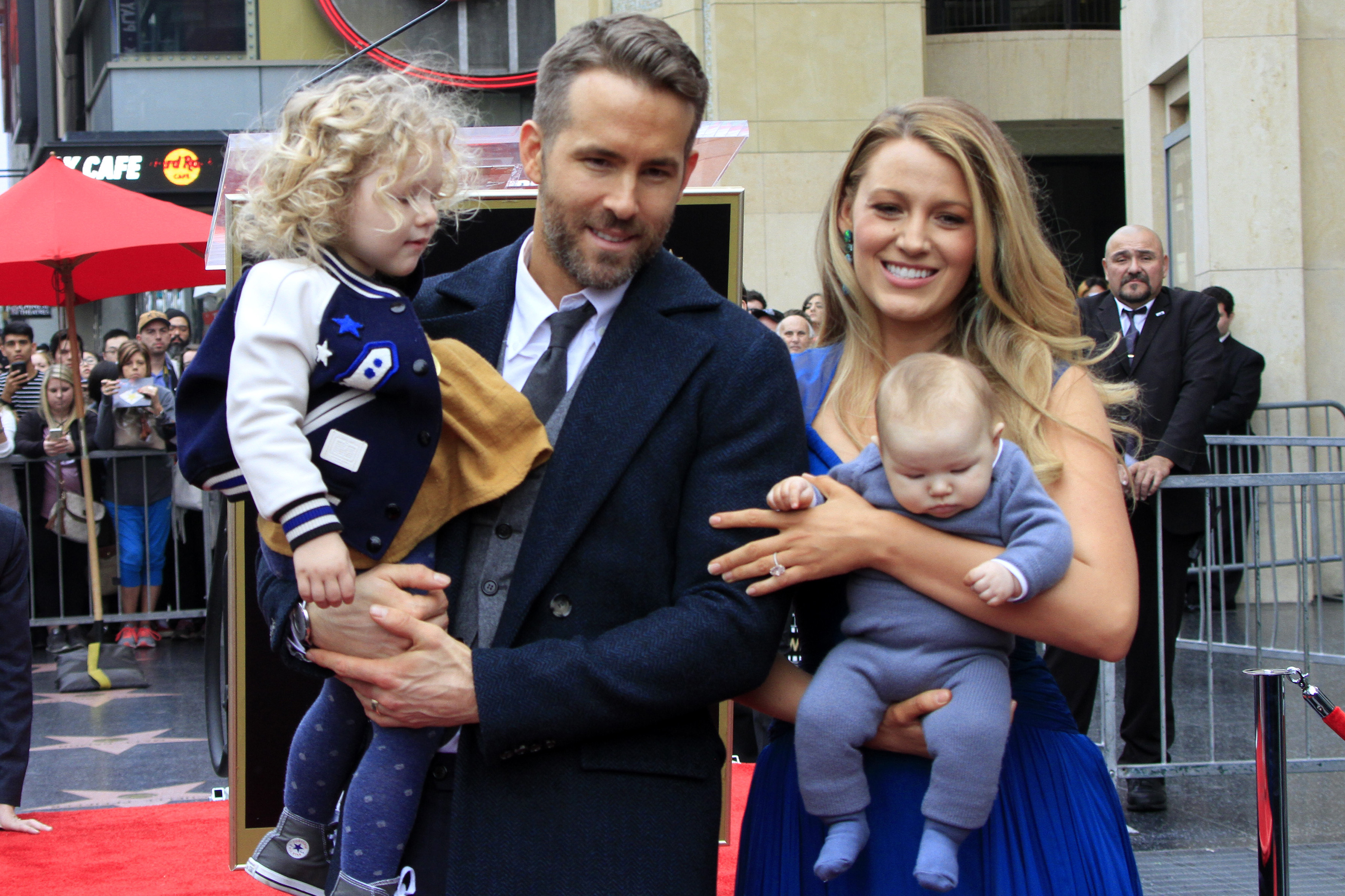 Ryan Reynolds, Wife, James Reynolds, Ryan Reynolds at Hollywood  and Highland Los Angeles 2016