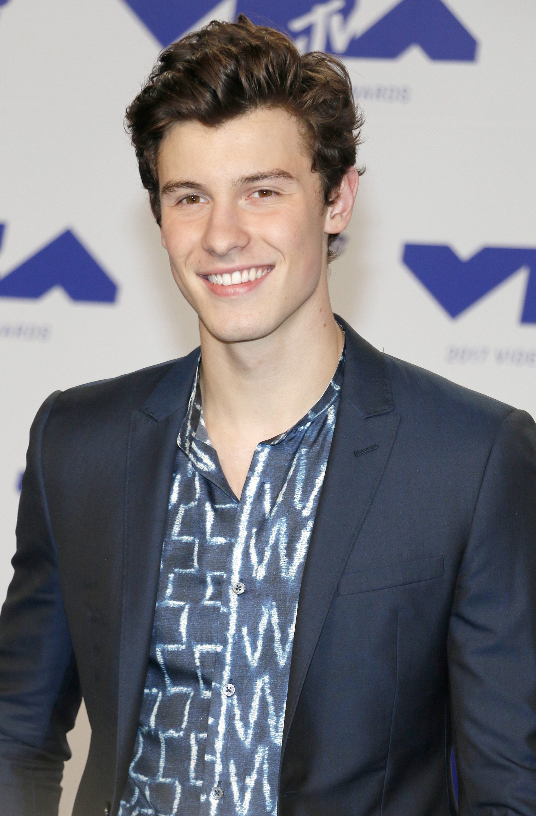Shawn Mendes - “Prince of Pop” - Singer - Songwriter
Shawn Mendes
Prince of Pop