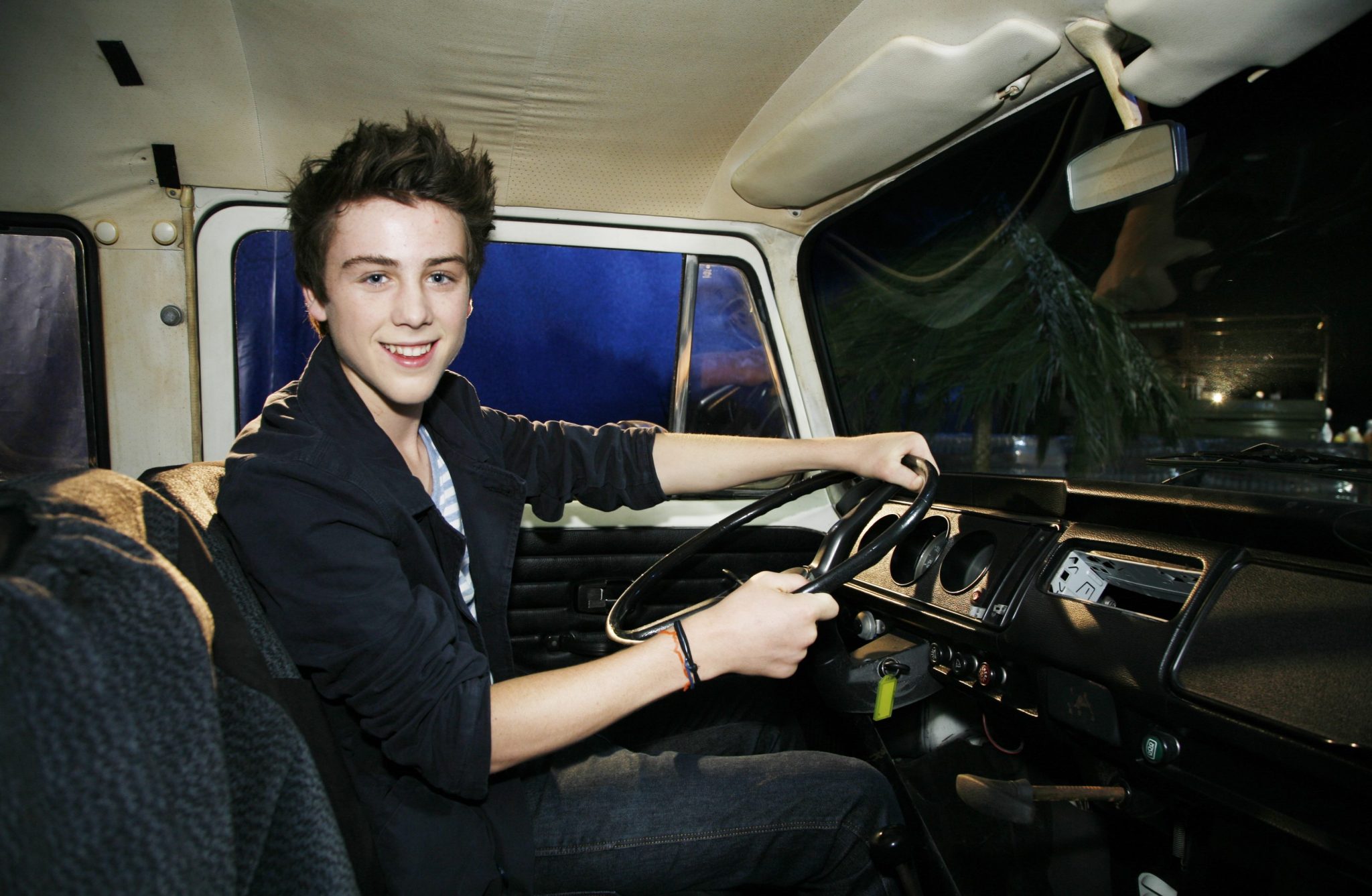 50 Most Handsome Teenage Actors - Hood MWR