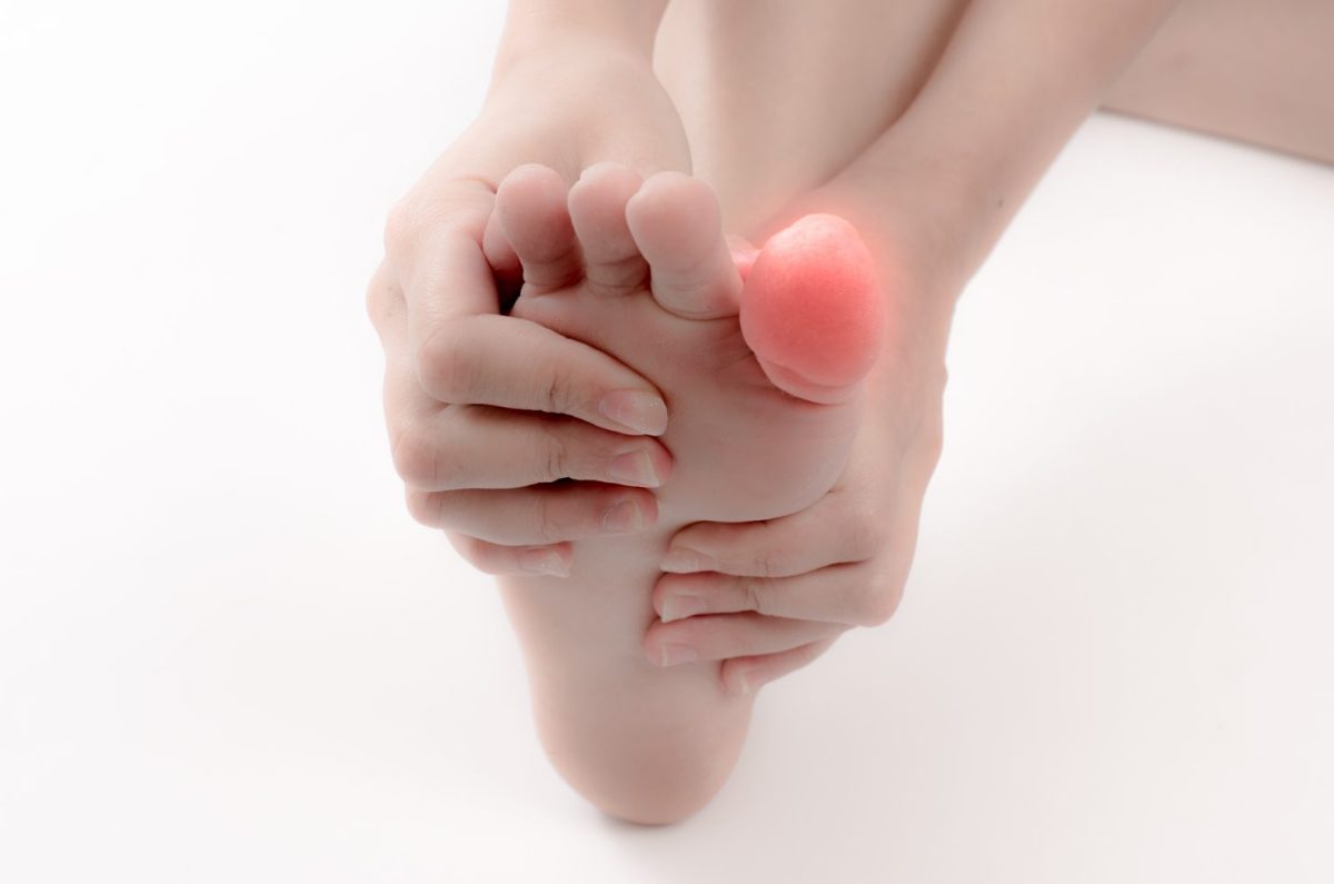 Pain in Toes When Walking Causes, Types of Pains and More Hood MWR