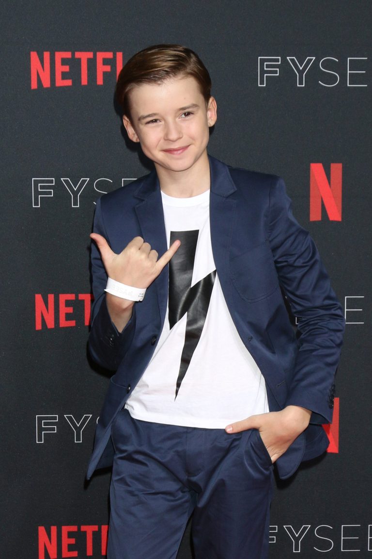 50 Most Handsome Teenage Actors - Hood MWR