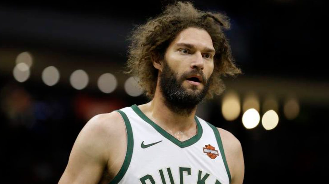 Robin Lopez