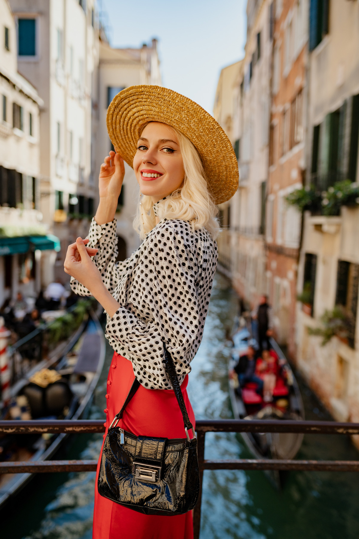 What To Wear in Italy: 35 Stylish Outfit Ideas 2023 - Hood MWR
