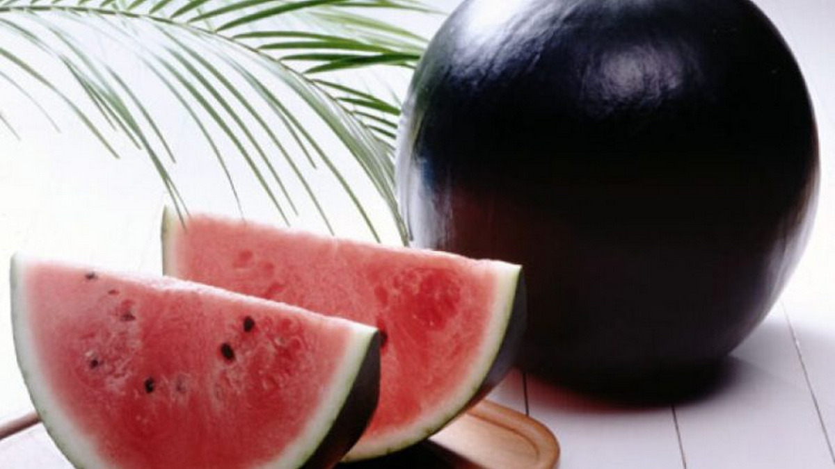 Densuke black watermelon