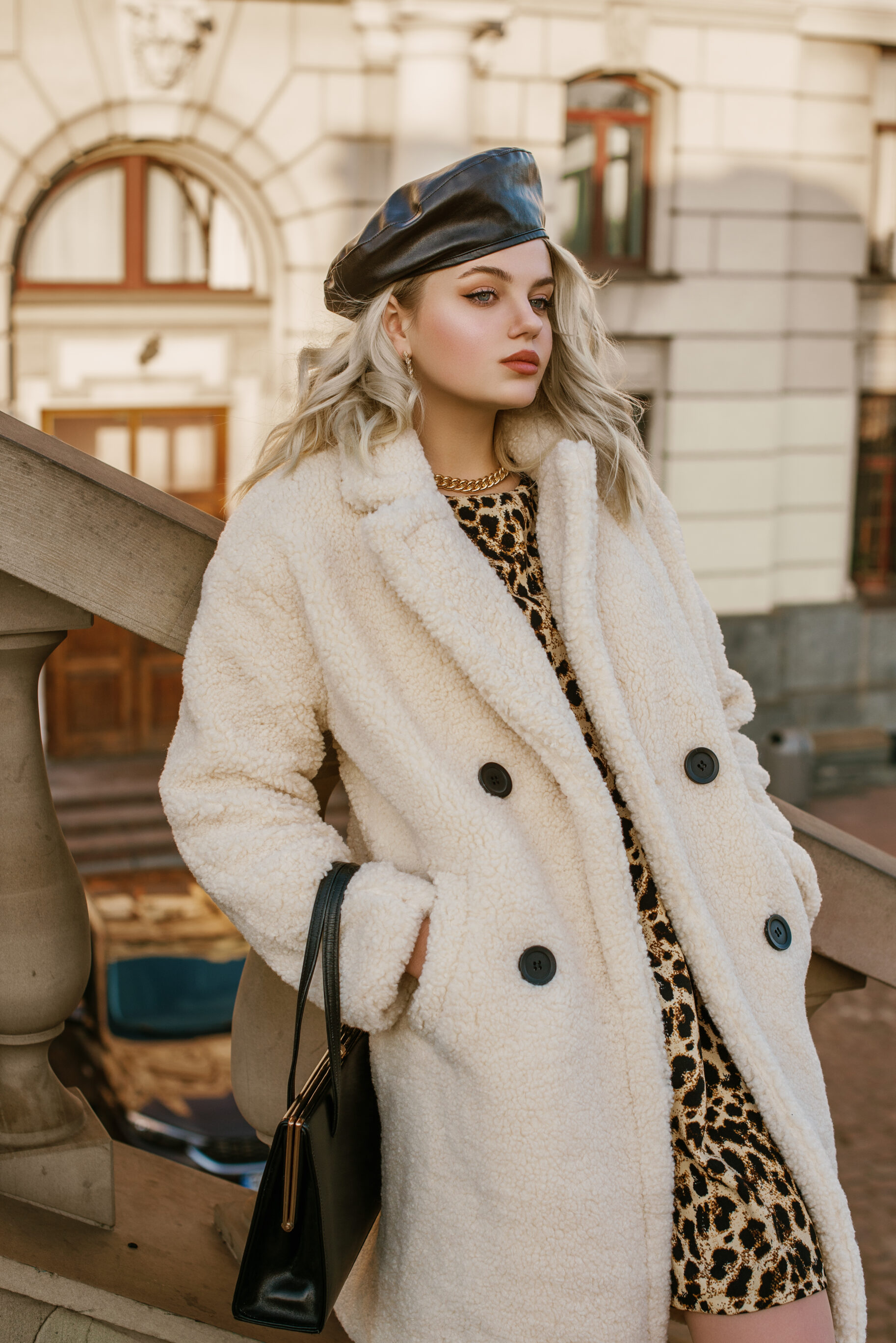 Fur Long Coat & Leopard Print Dress With Beret