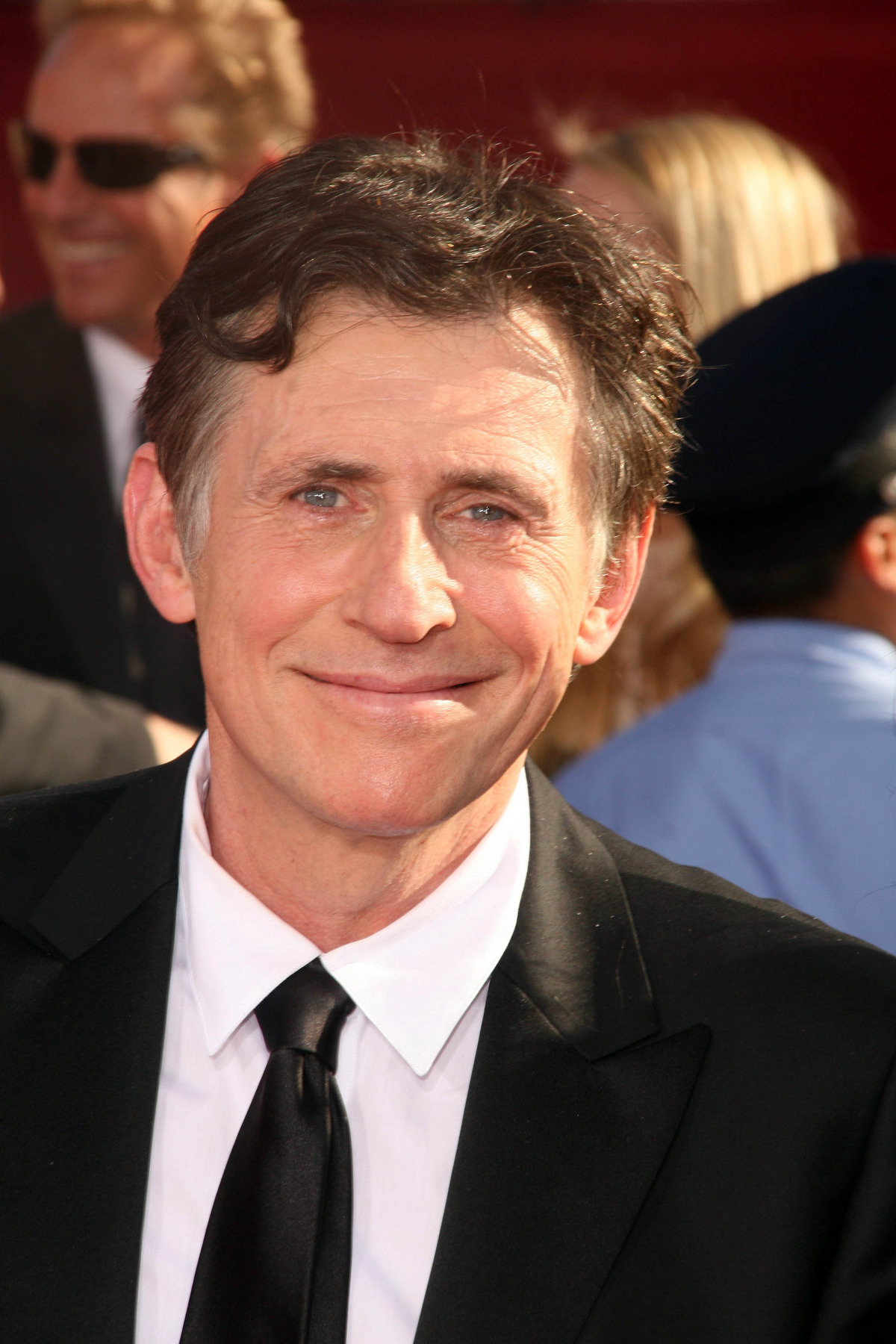  Gabriel Byrne