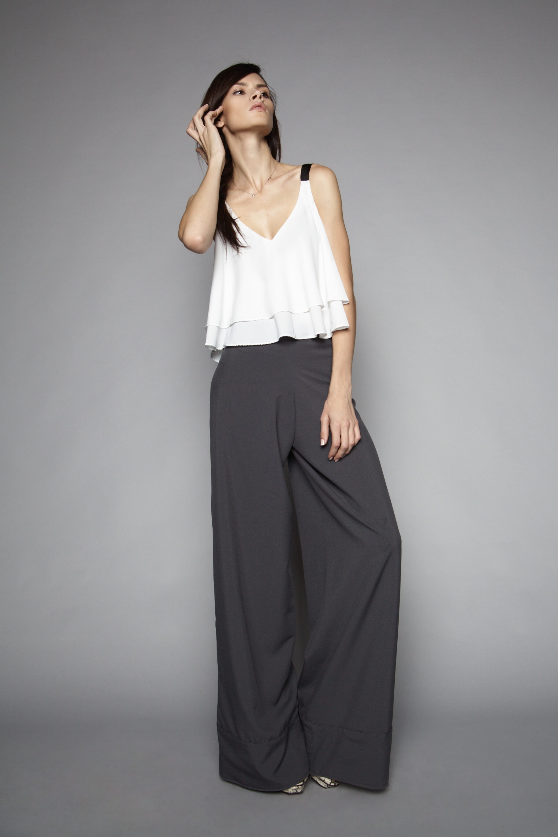 Crop Top With Gray Wide-Legged Pants For Women