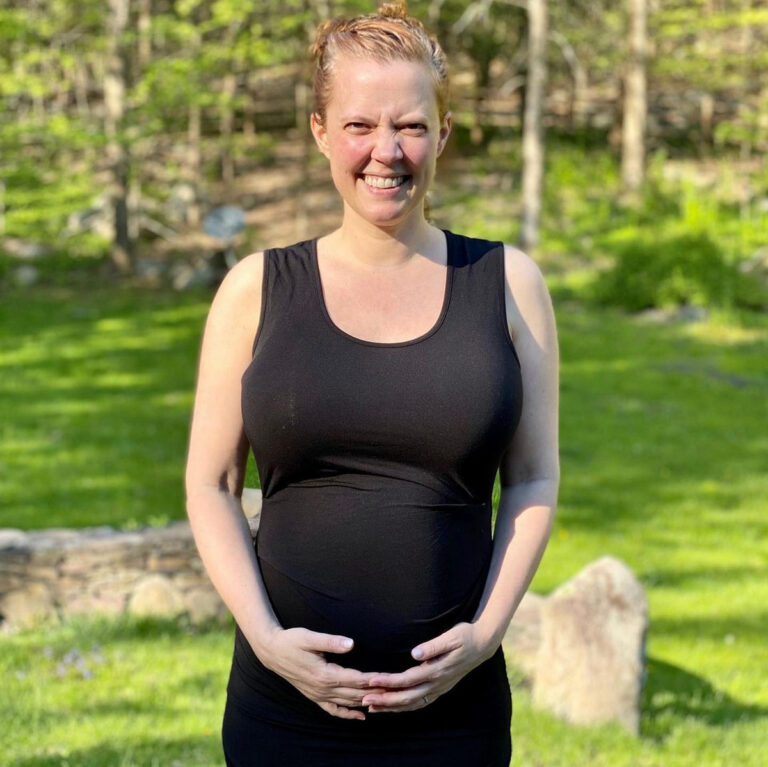 50 Most Beautiful Pregnant Celebrities in The Hollywood From Age 20 to