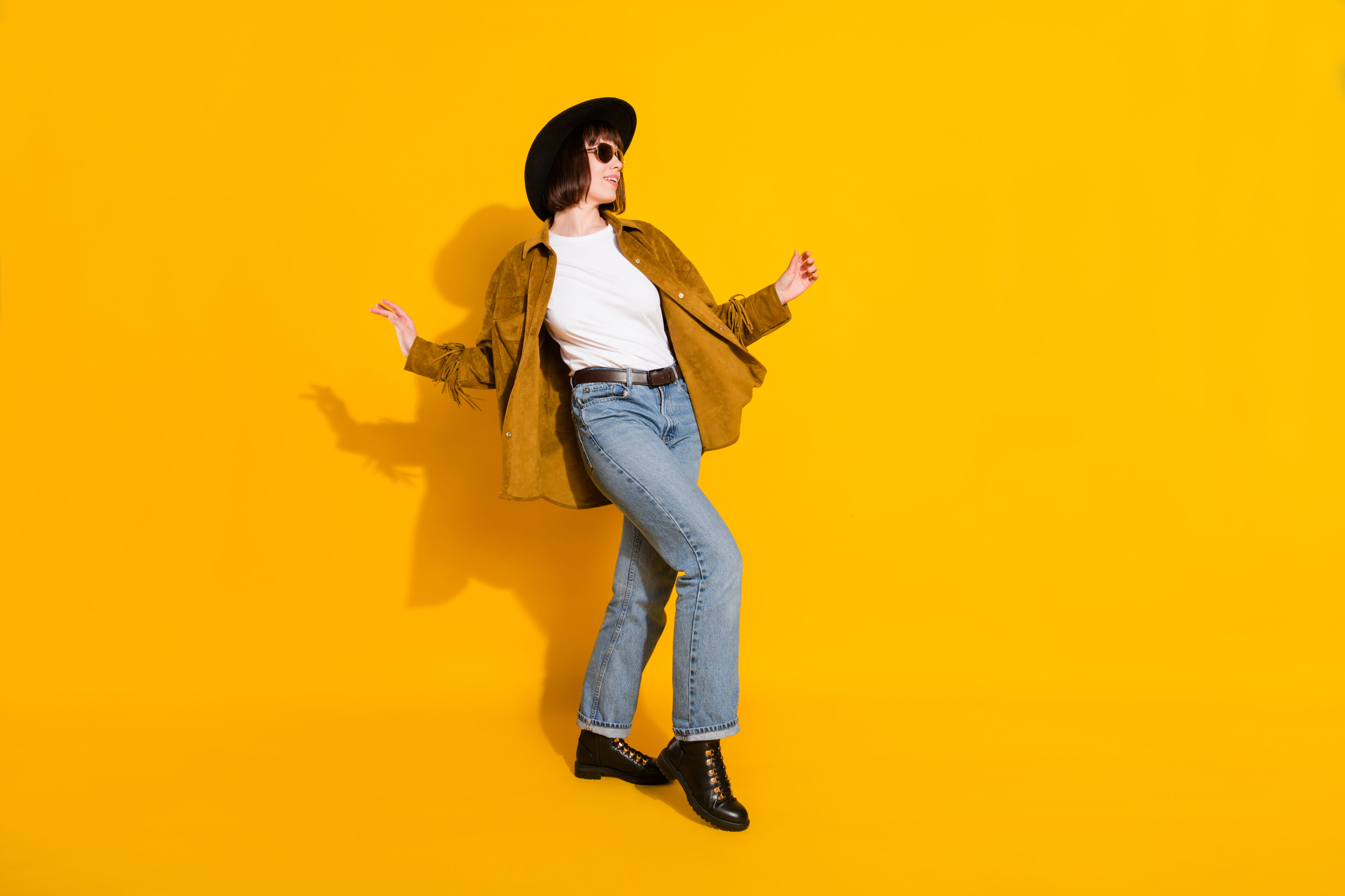 Suede Leather Jacket, T-shirt & Mom Jeans