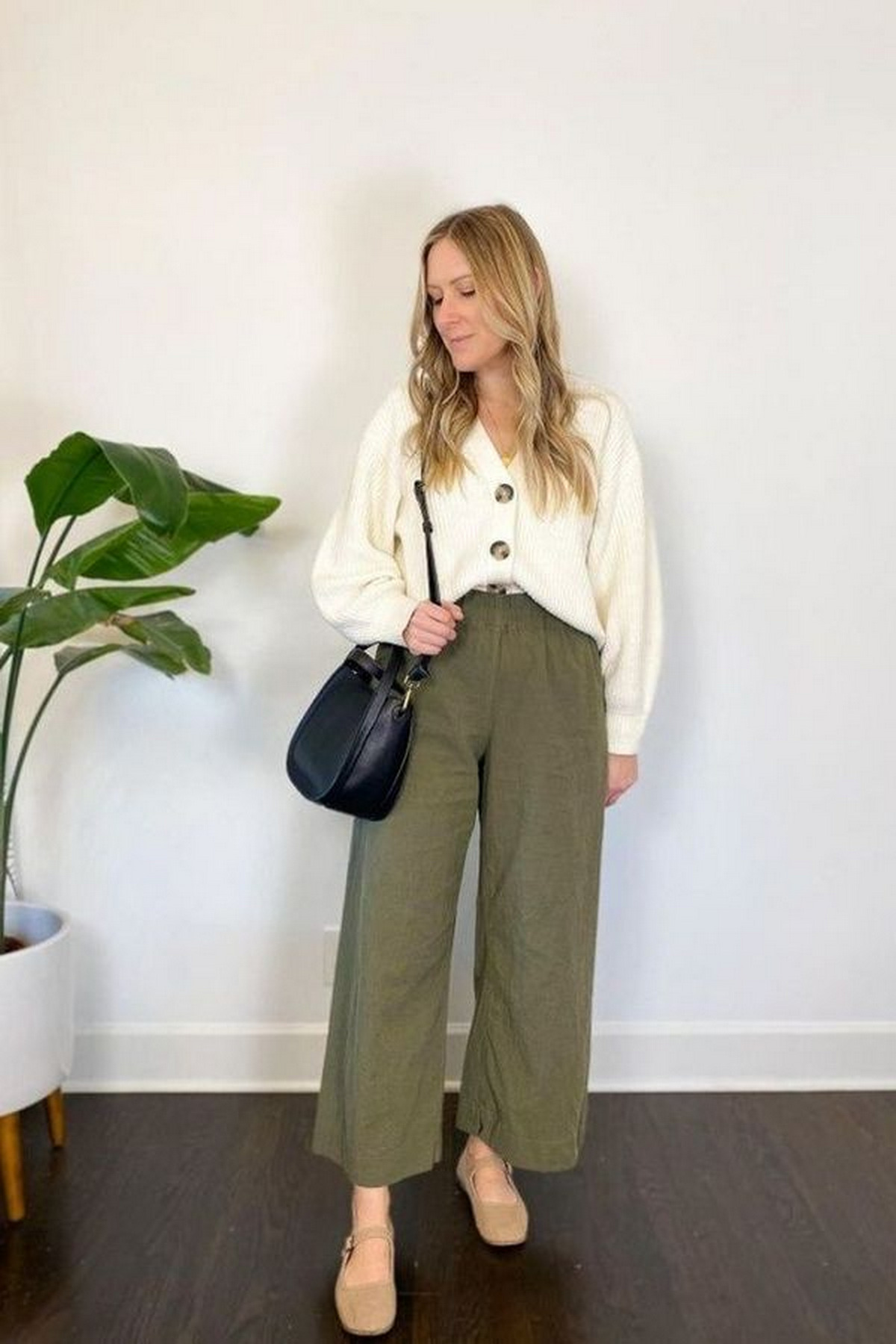 White Sweater + Strappy Sandals + Black Shoulder Bag