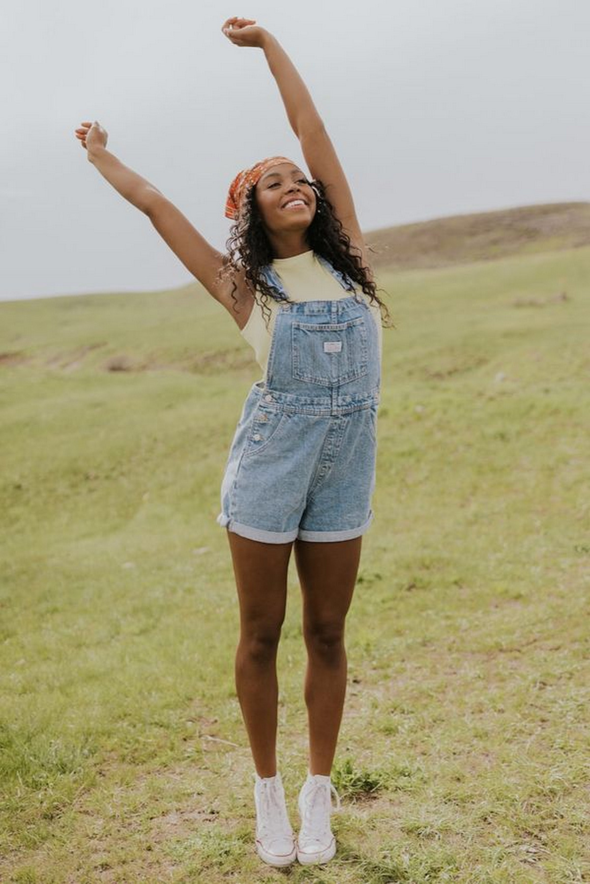 Tee with Short Overalls and Sneakers