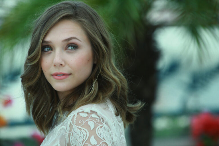 50 Celebrities Who Are 5'6" Tall (168 cm) - Hood MWR