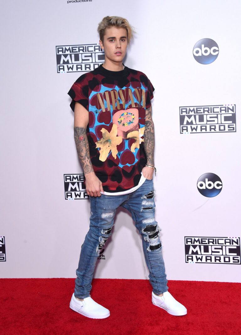 50 Skinny Male Celebrities You May Know - Hood MWR