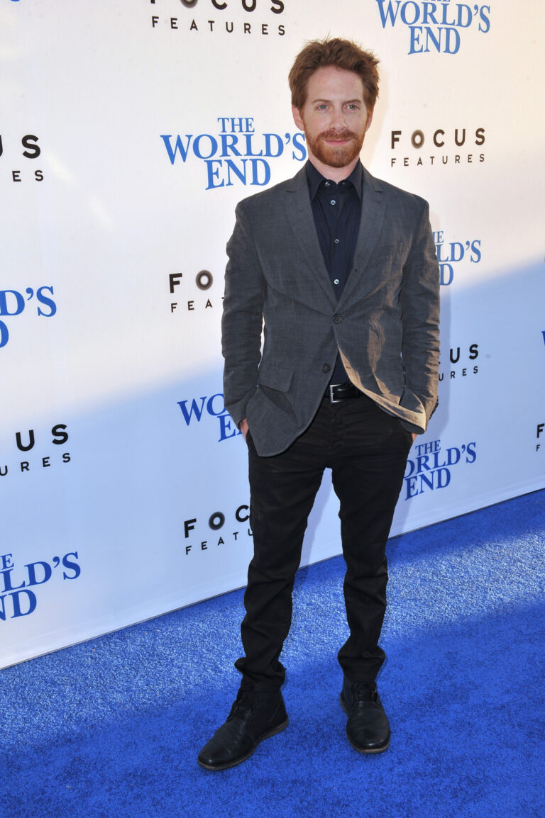 50 Skinny Male Celebrities You May Know - Hood MWR