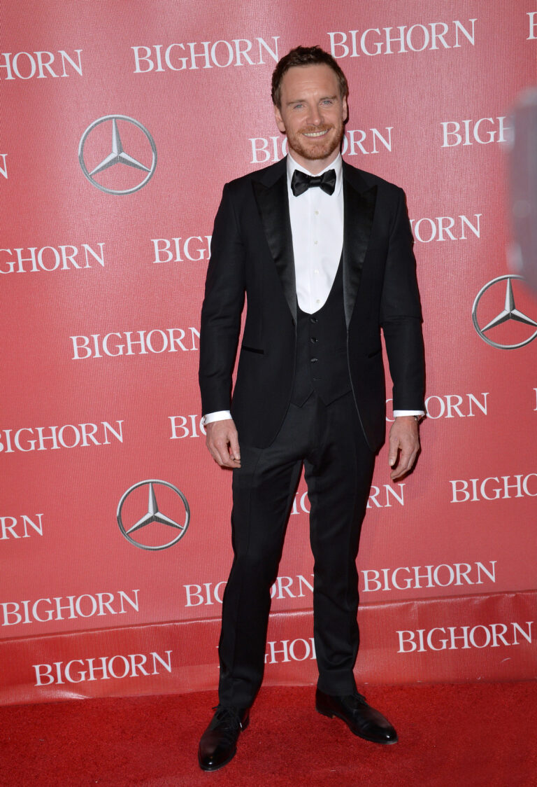 50 Skinny Male Celebrities You May Know - Hood MWR