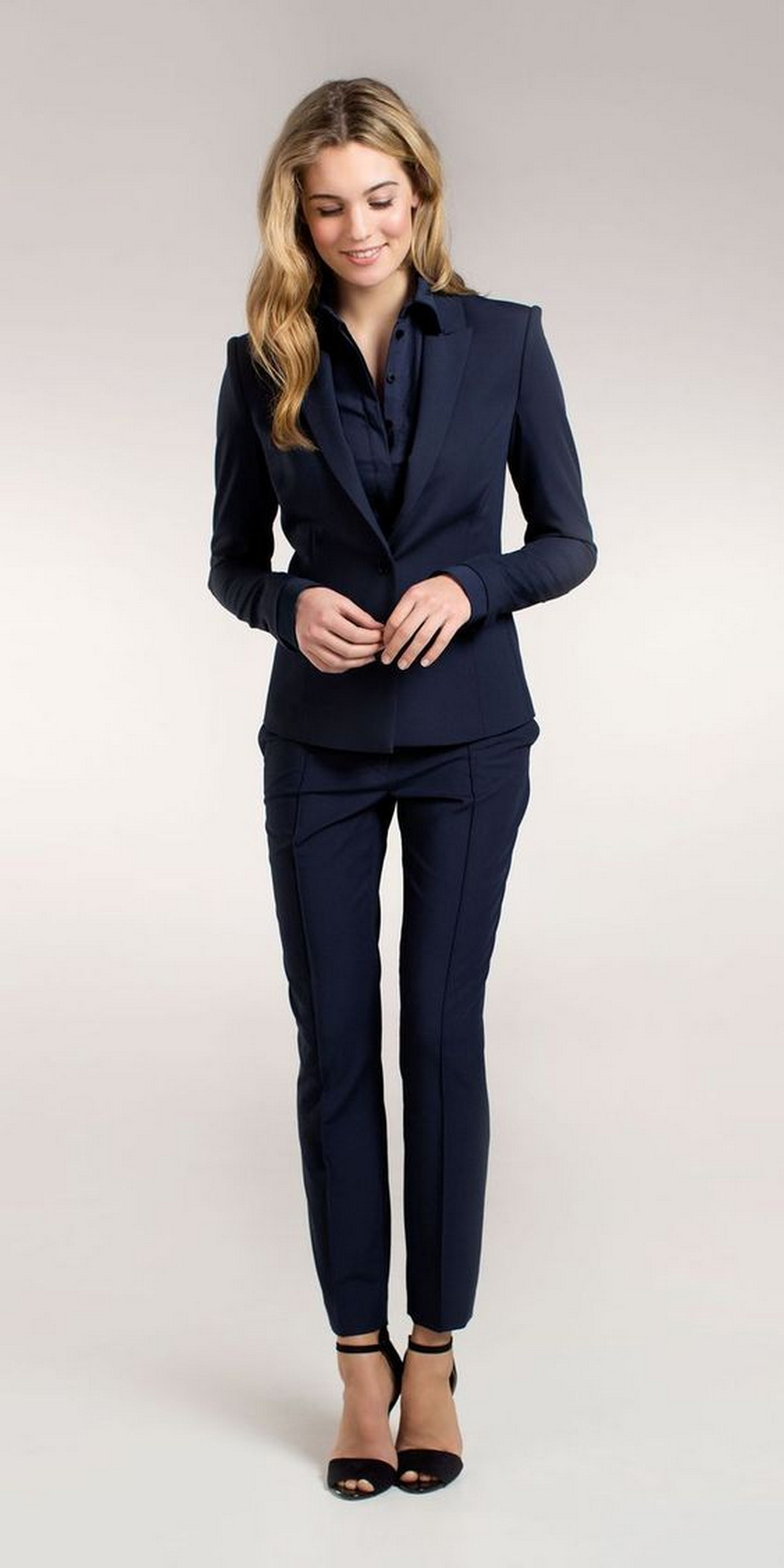 Suit and High Heels Pumps
