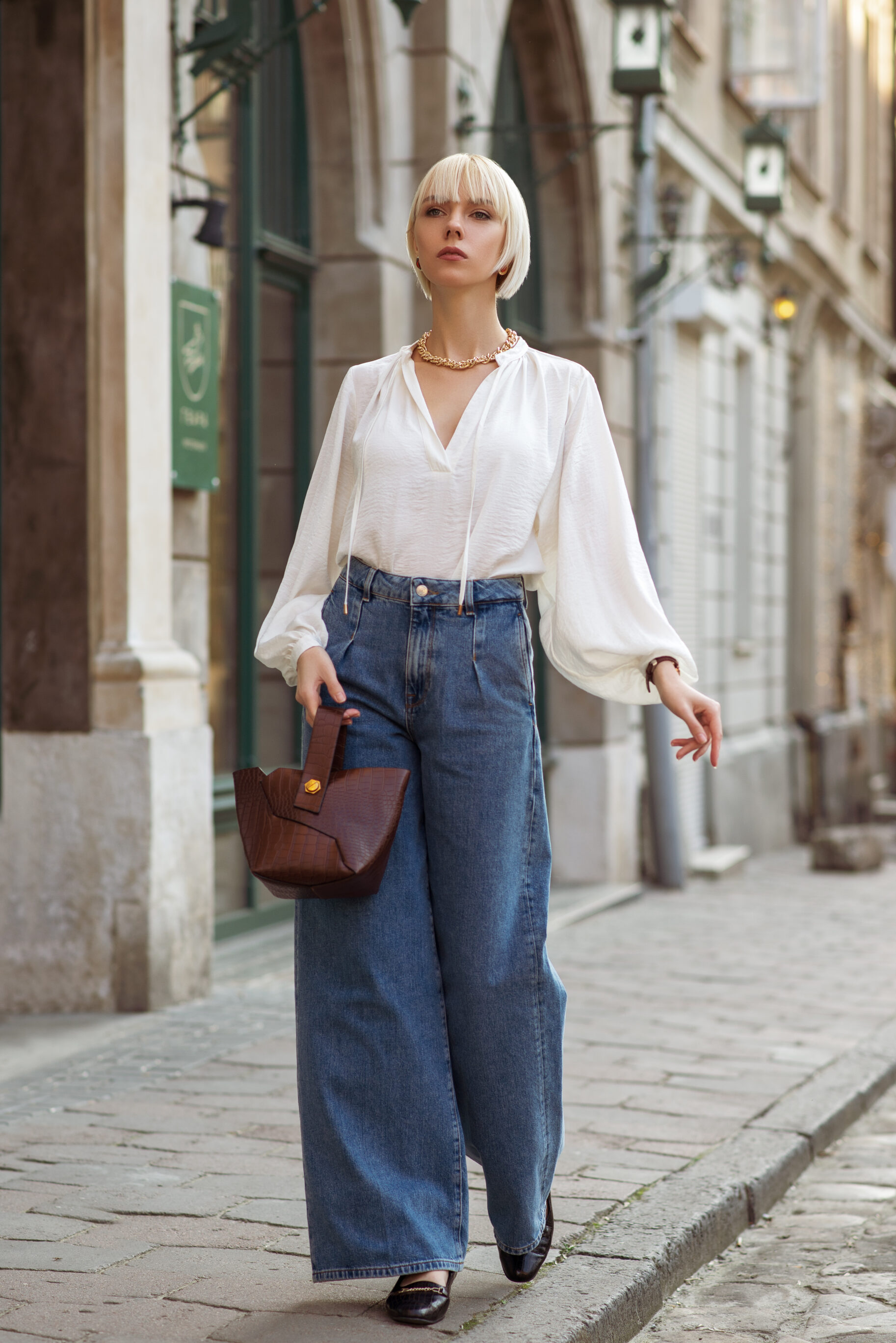 Puff Sleeve Top With Wide-leg Jeans