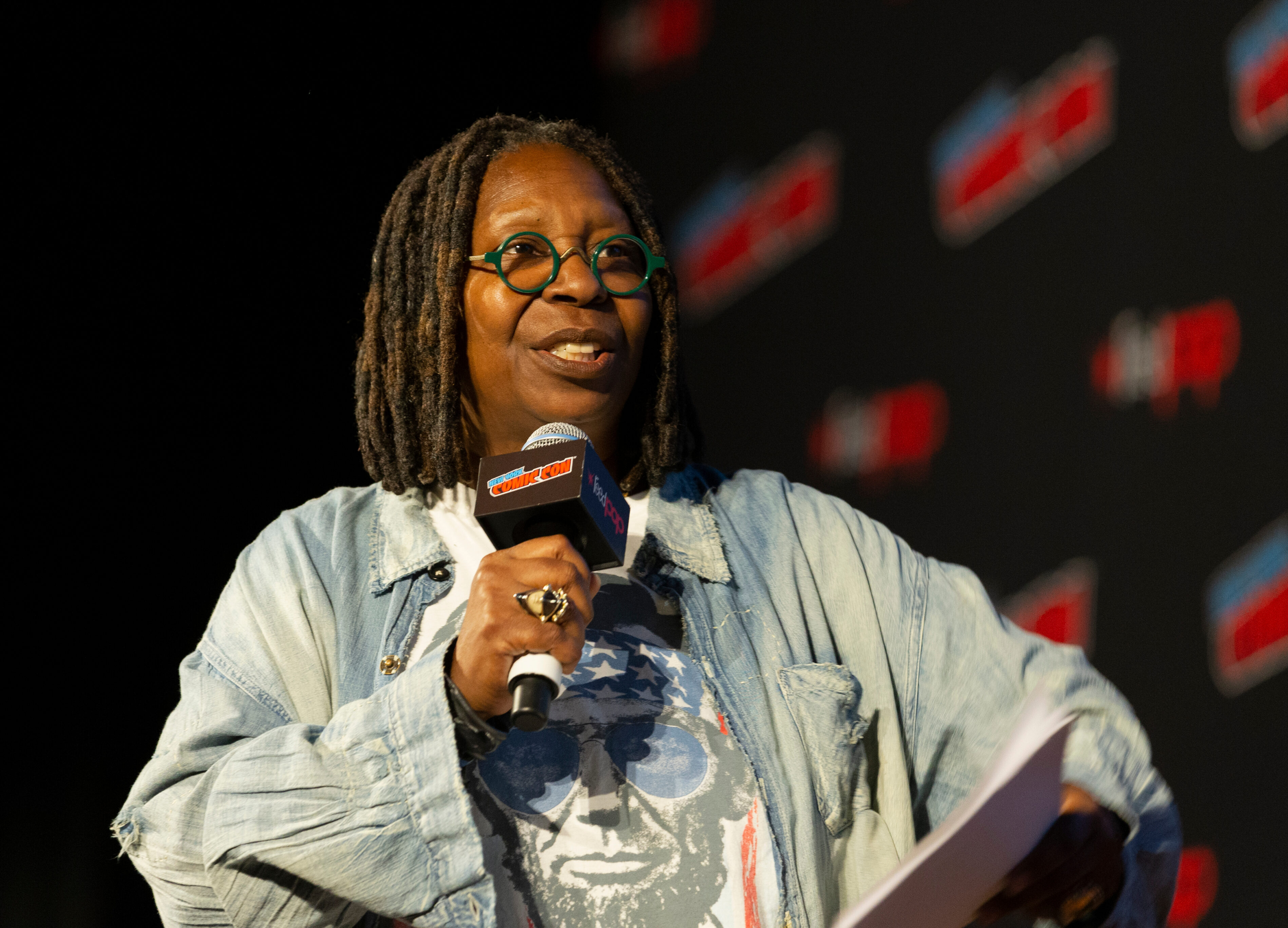  Whoopi Goldberg 