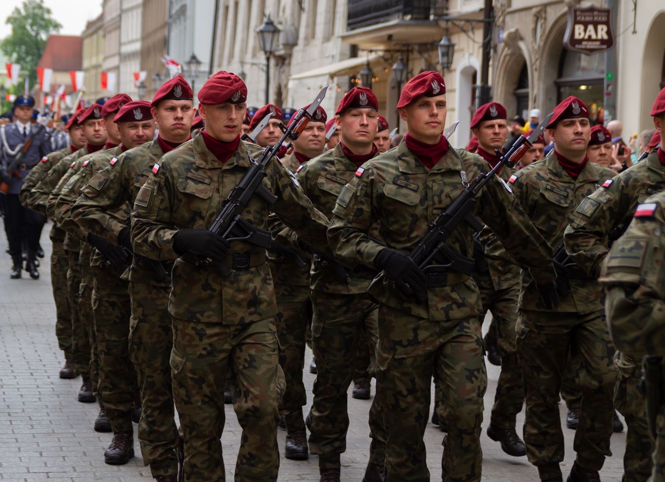 Polish military forces are really tall