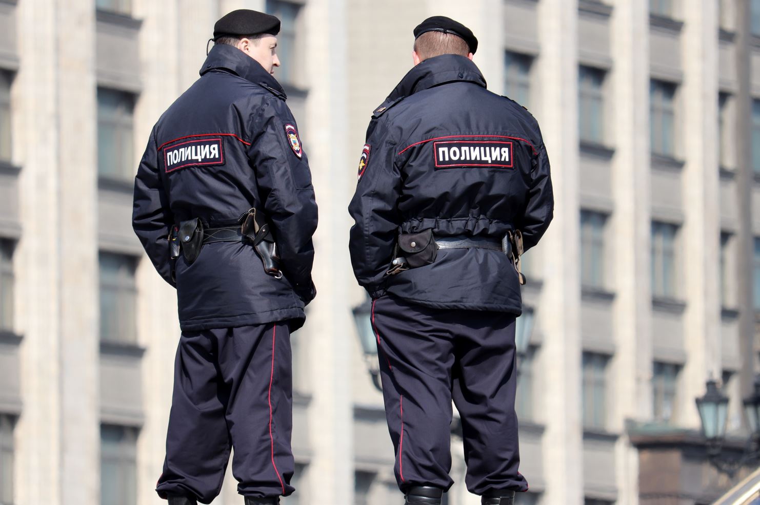 Russian police officers are really tall