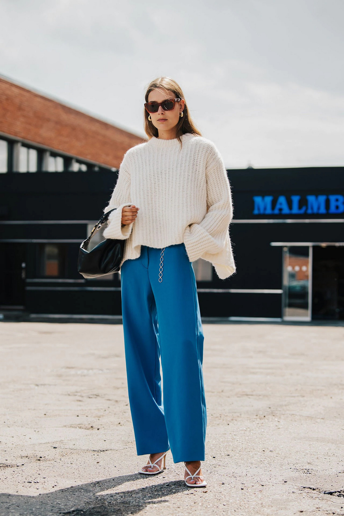 What Shoes to Wear with Wide leg Pants Outfits & Trousers - 14 Styles