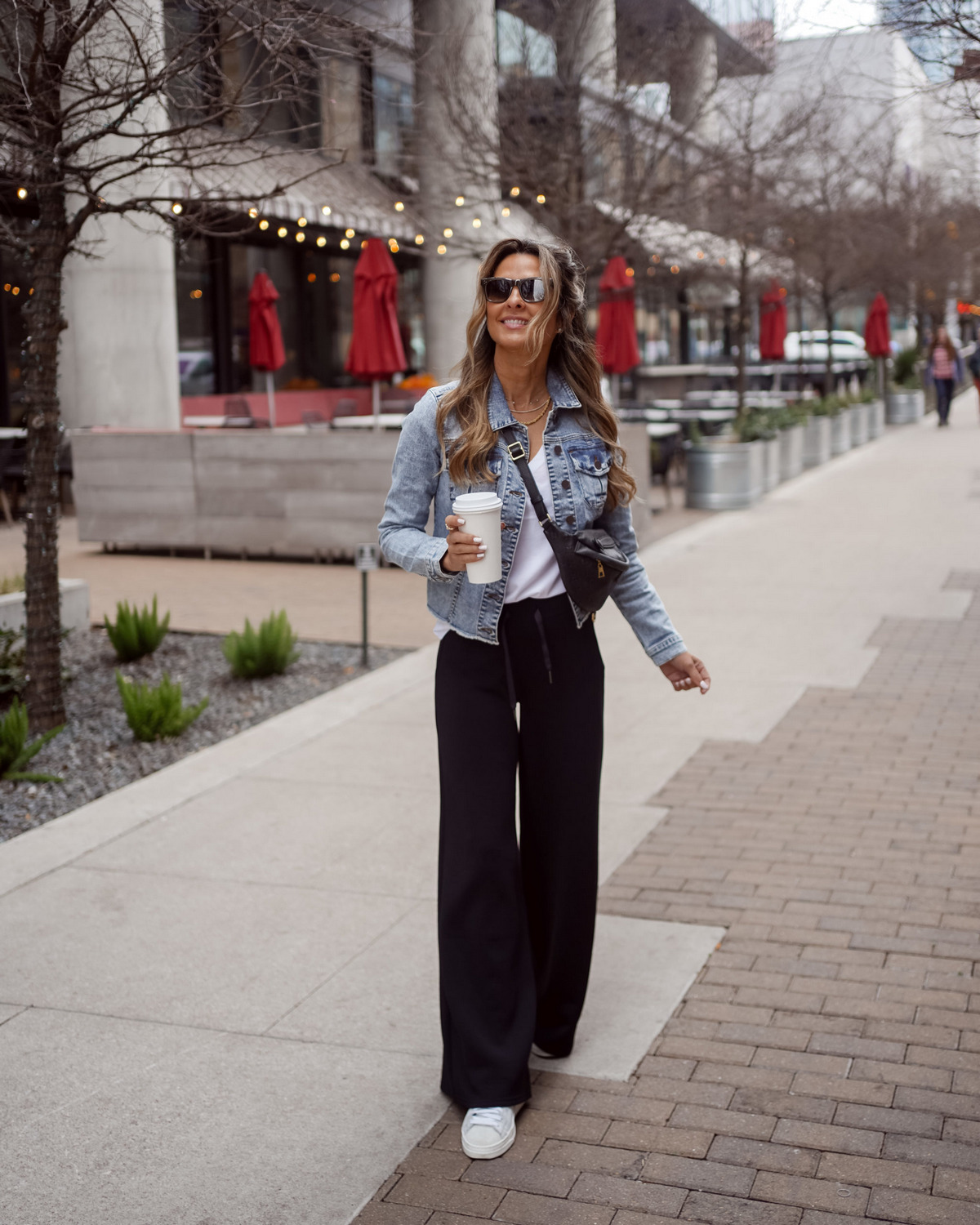 33 Outfits Ideas To Wear with Wide Leg Pants 2023 - Hood MWR