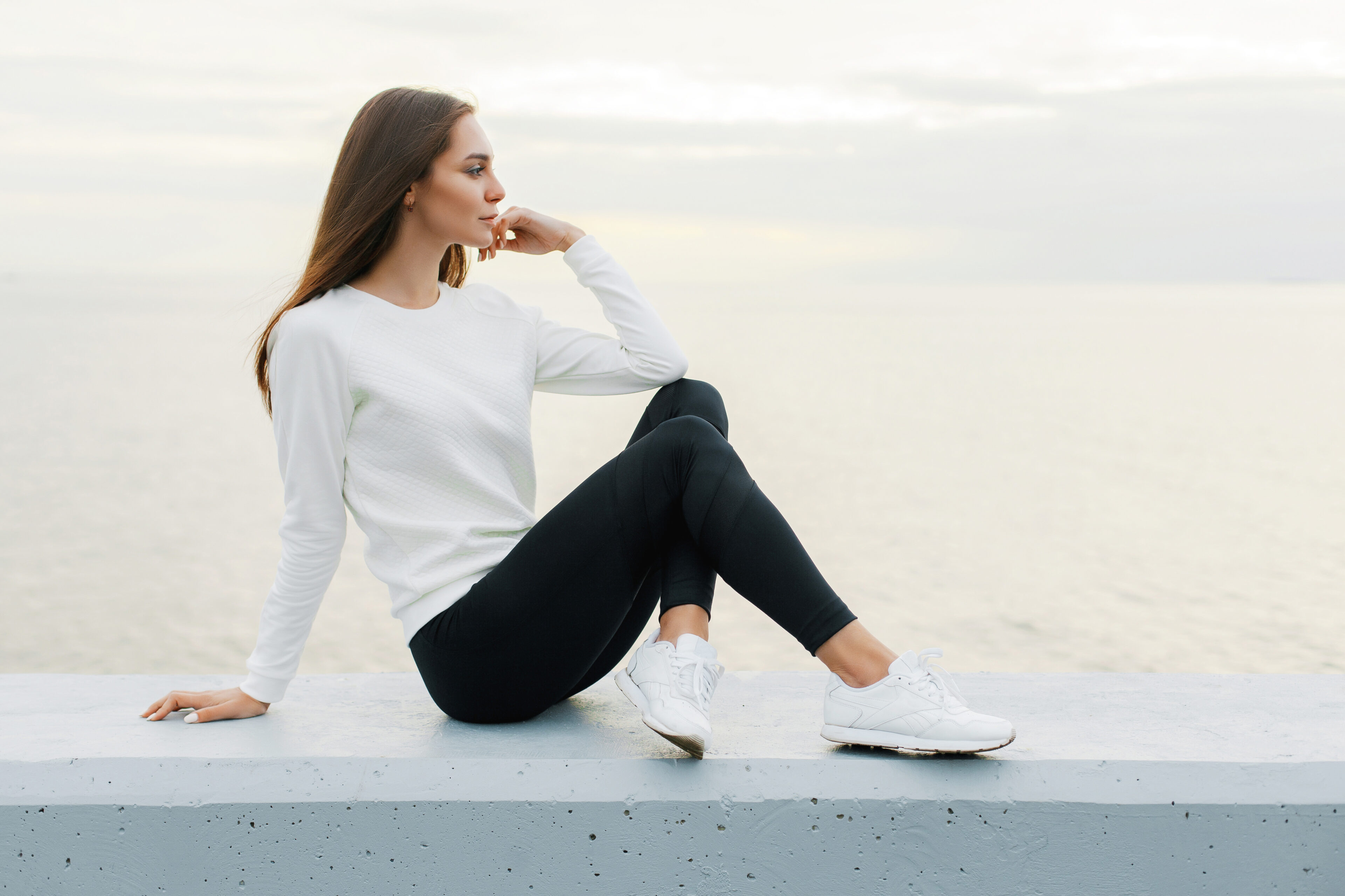 Long Sleeve T-Shirt And Black Leggings