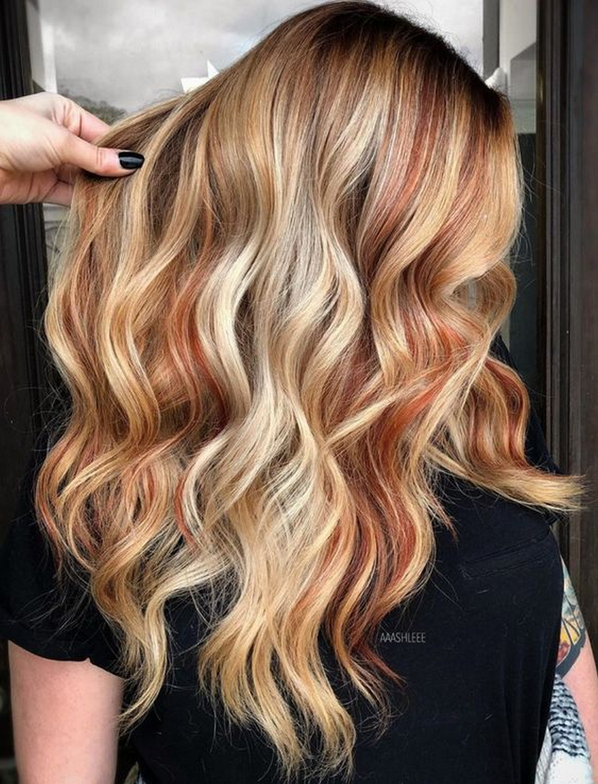 Blonde Hair with Red Highlight