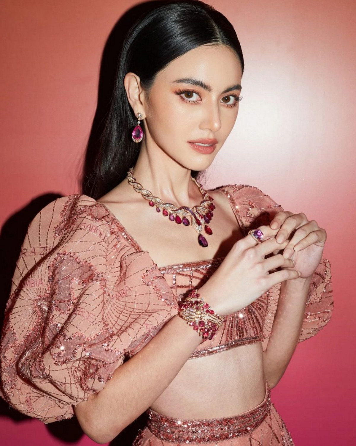 Davika Hoorne