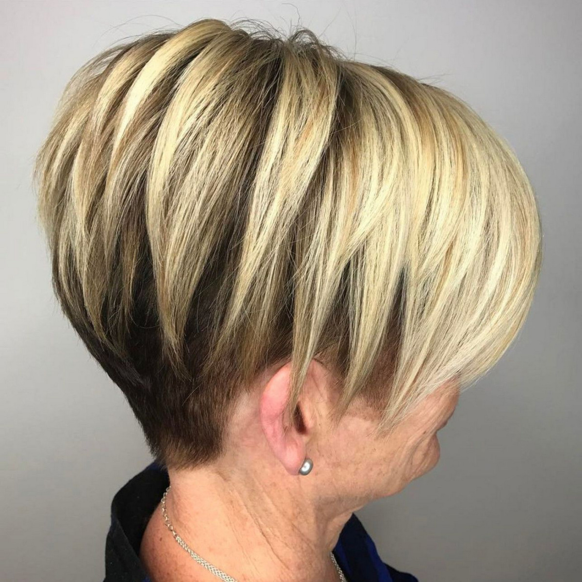 Undercut with Highlighted Top