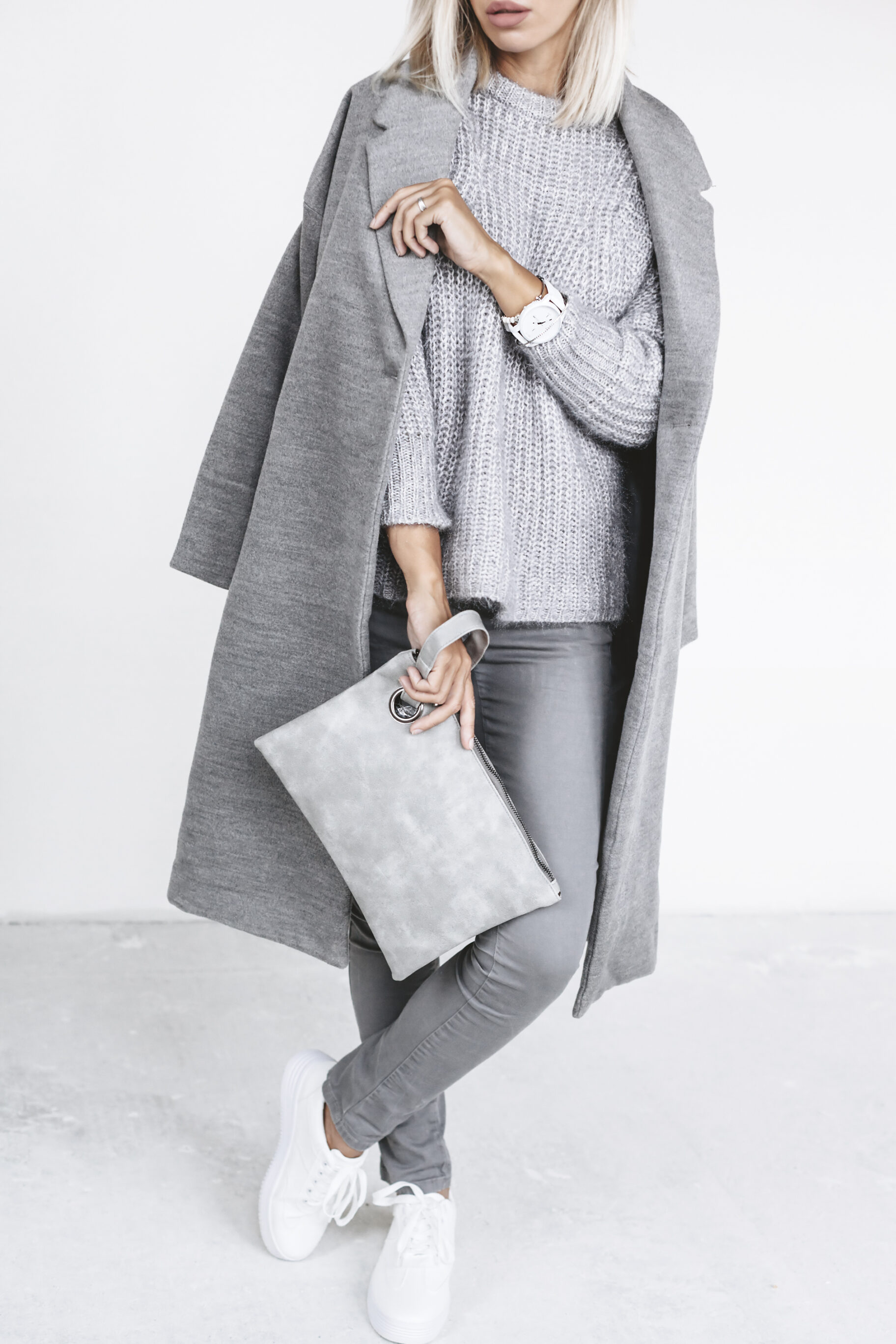 All-grey Outfits