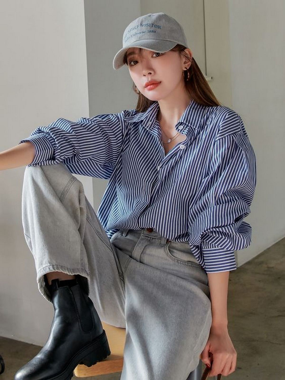 Blue-white