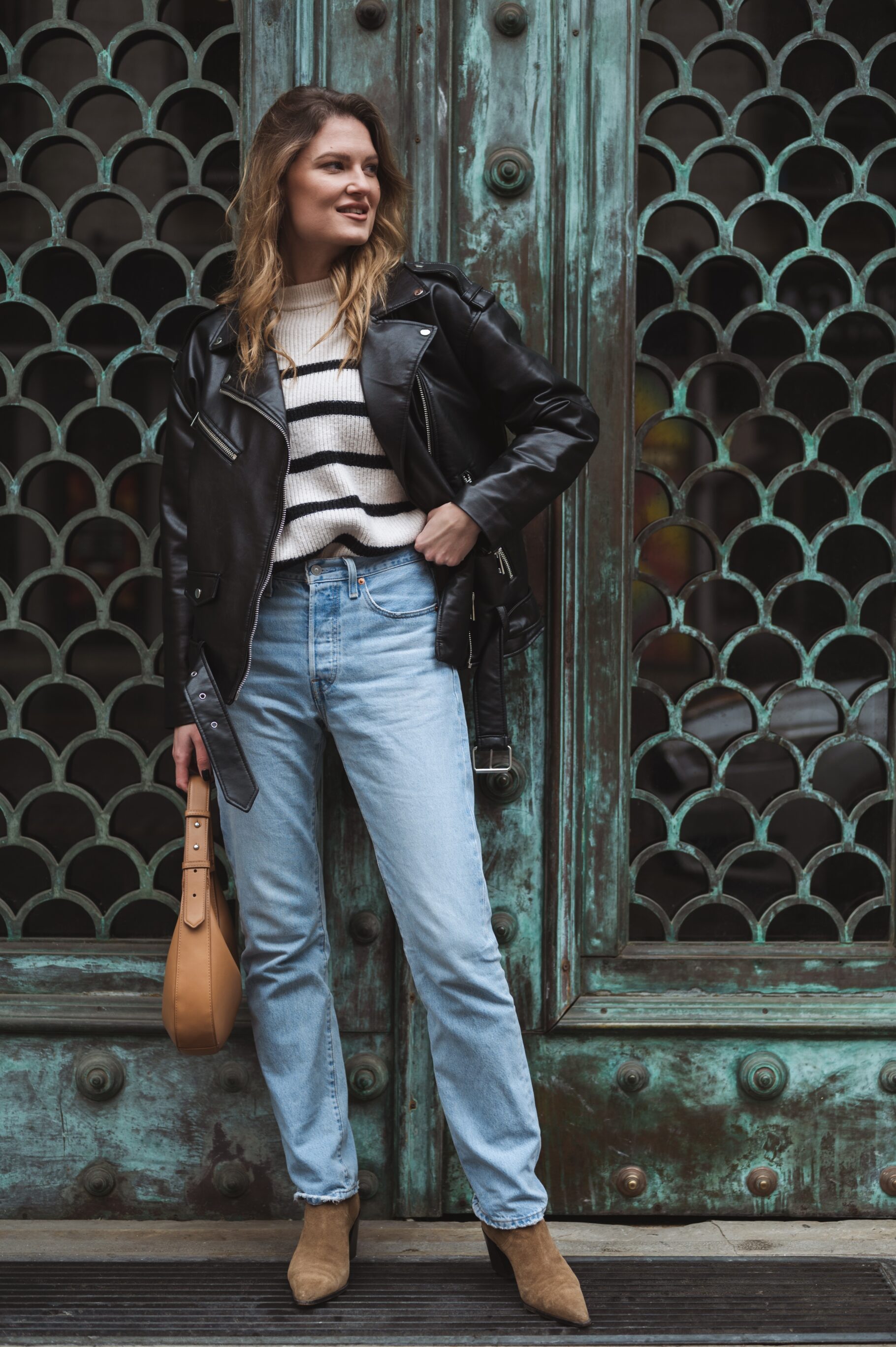 Matching Brown Boots And Baggy Jeans