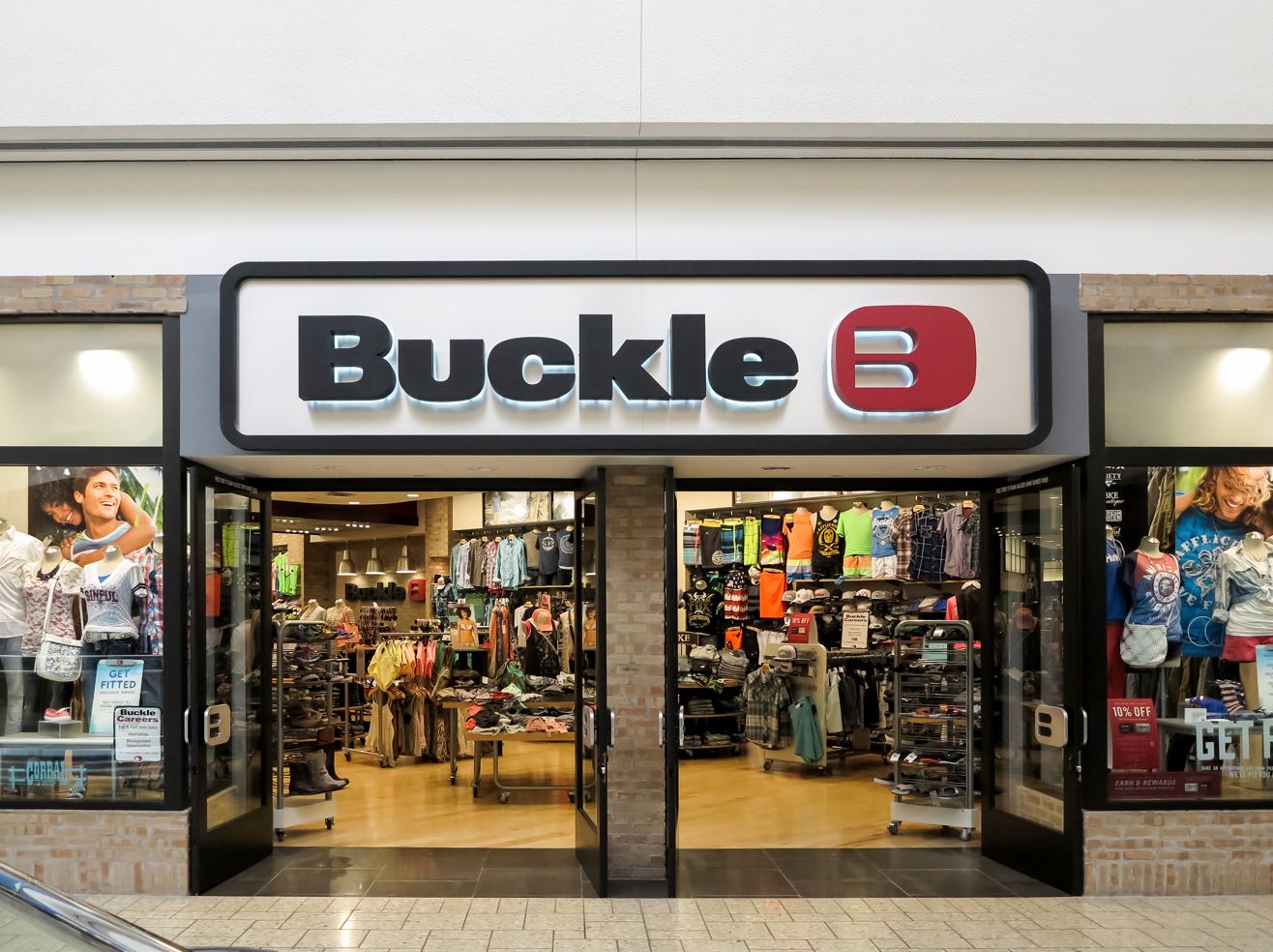 A Buckle store in Denver