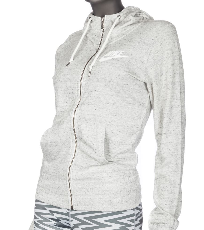 does nike hoodies run big or small
