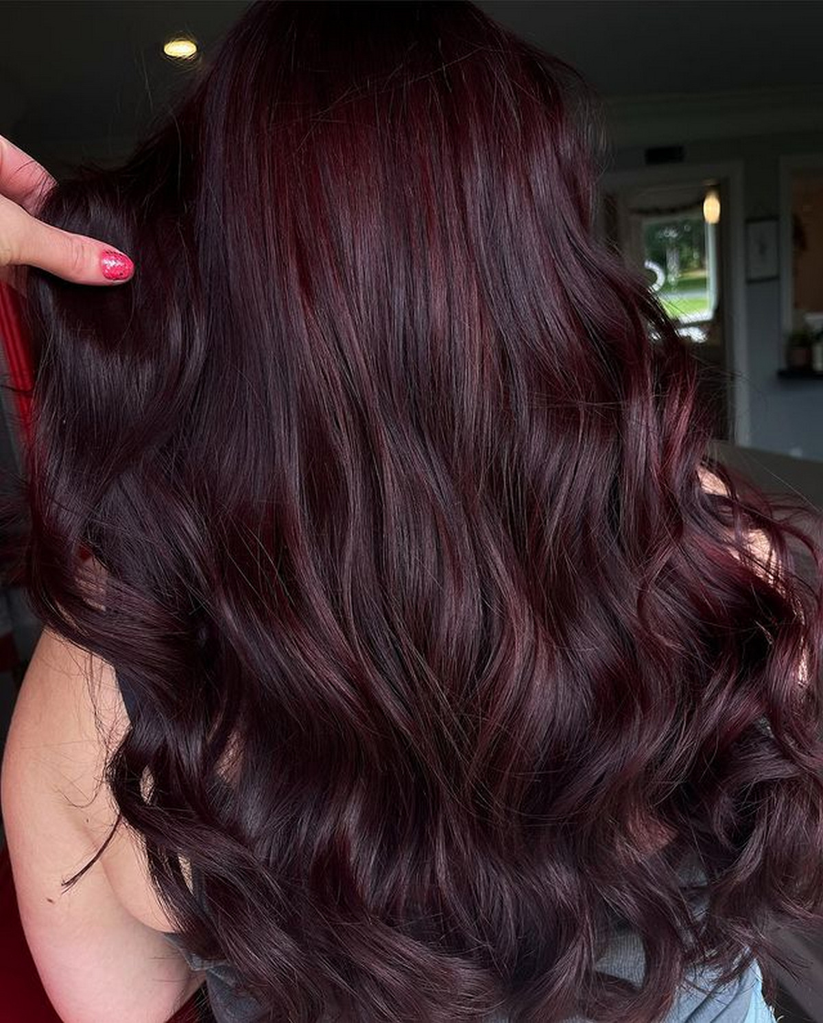 Update more than 149 burgundy hair to light brown best - POPPY