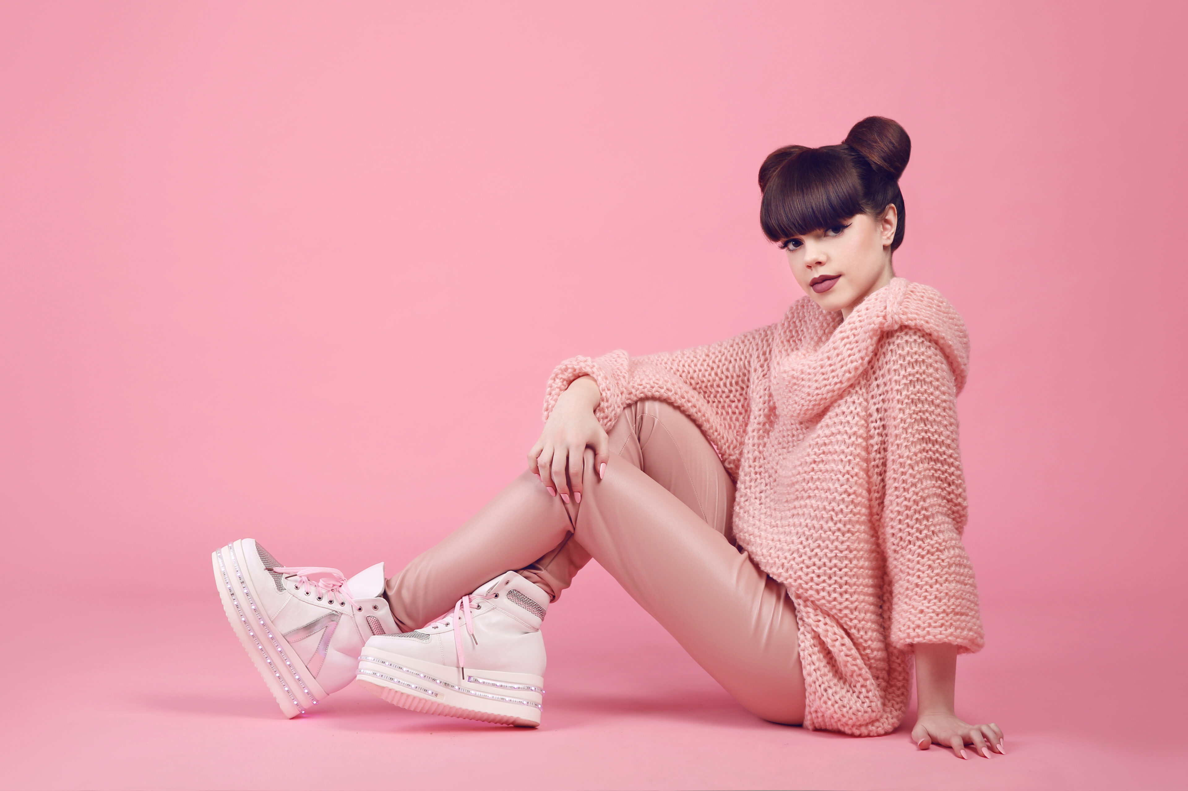 35 Trendy Outfits to Wear Wedge Sneakers in 2023 - Hood MWR 35 Trendy Outfits To Wear Wedge Sneakers In 2023 - Hood Mwr